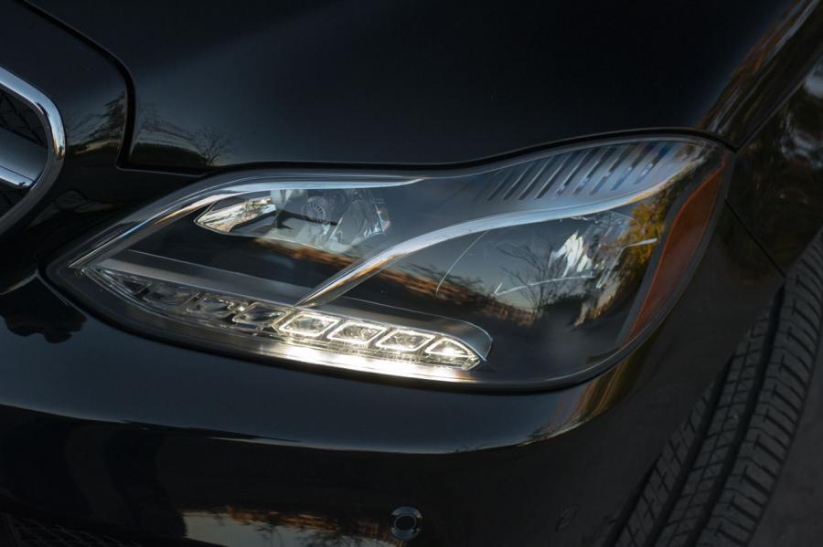 Детали экстерьера Mercedes-Benz E250 BlueTec 2014 года  (фото 10 из 13)